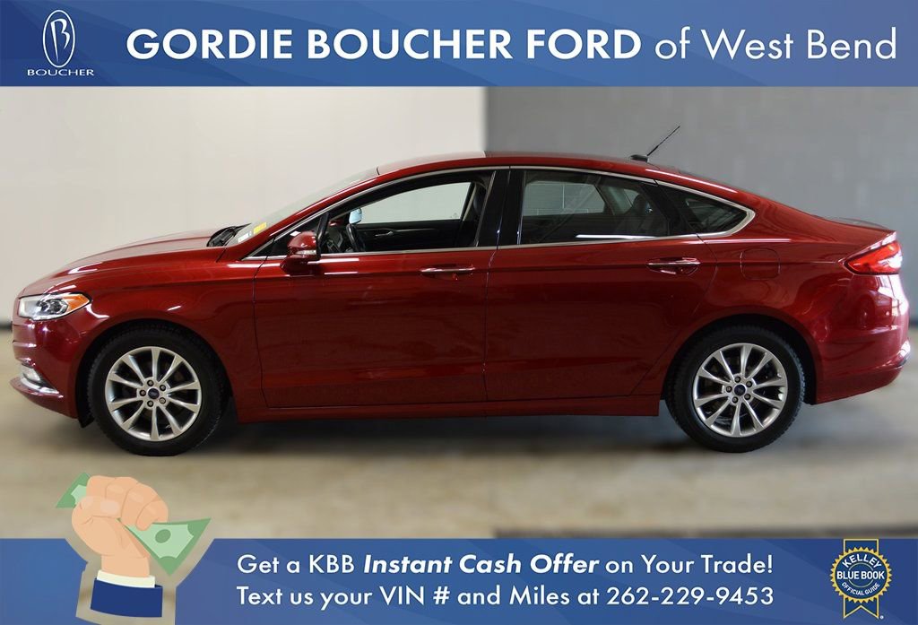 Certified 2017 Ford Fusion SE w/ Fusion SE Technology Package image 2