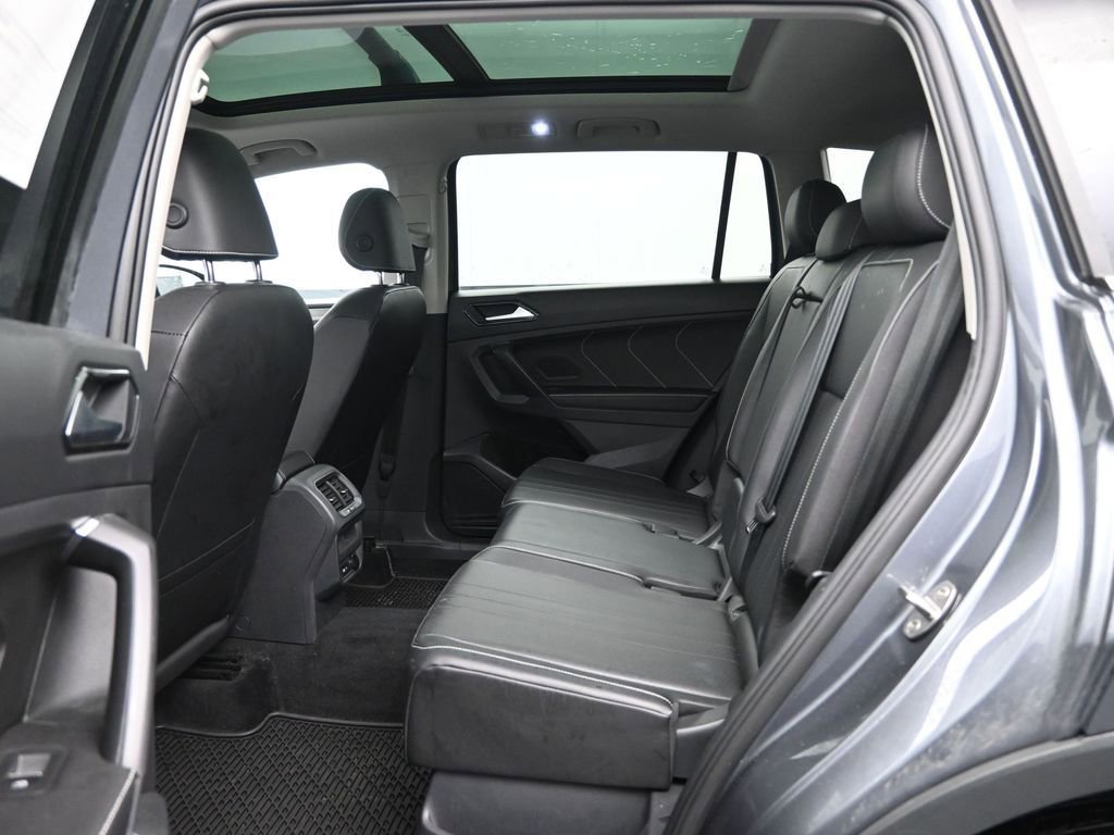 Used 2022 Volkswagen Tiguan SE image 23