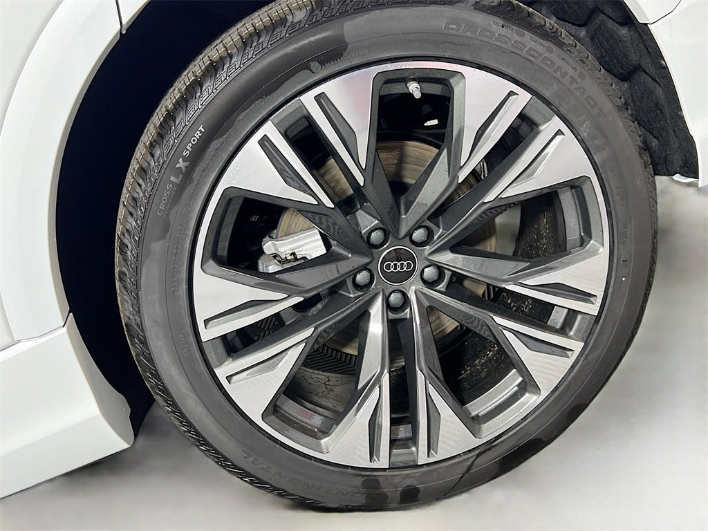 New 2026 Audi Q8 Premium Plus image 32