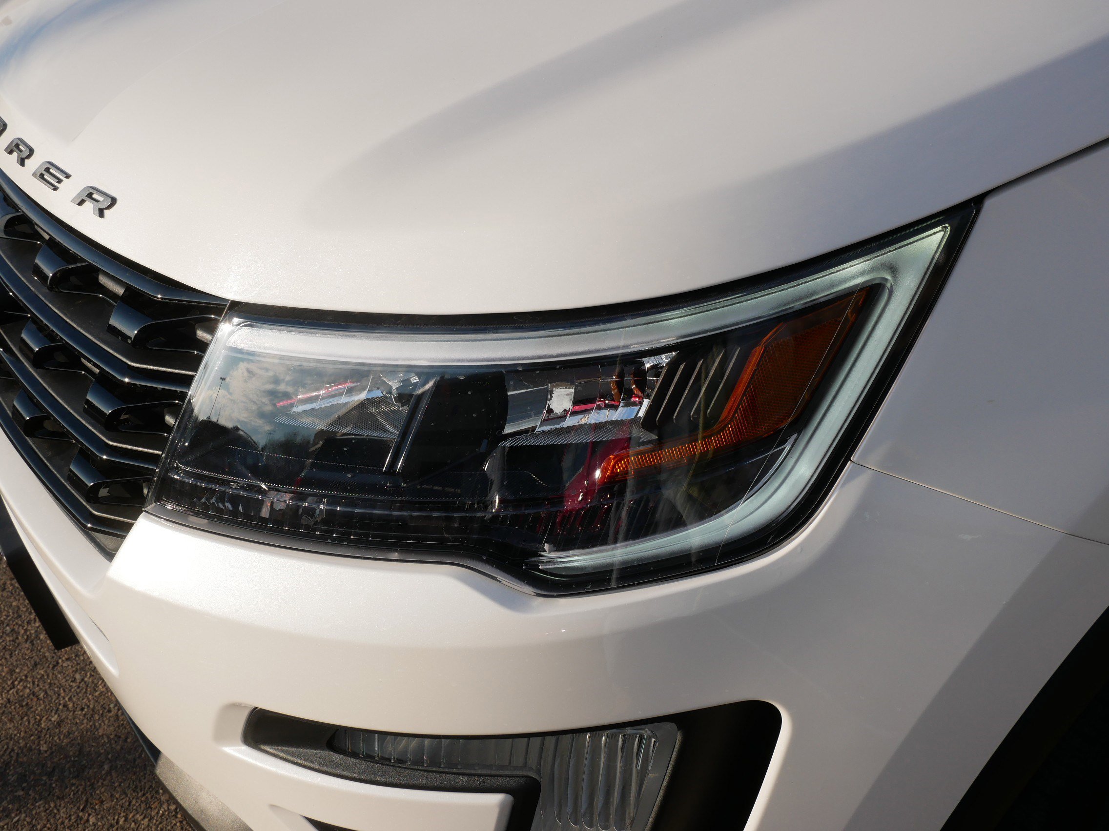 Certified 2017 Ford Explorer Sport w/ Equipment Group 401A image 17