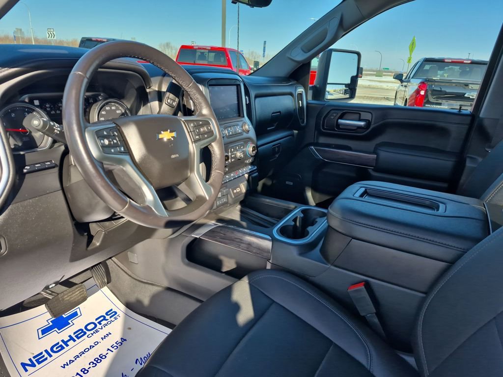 Used 2021 Chevrolet Silverado 3500 LTZ w/ LTZ Plus Package image 9