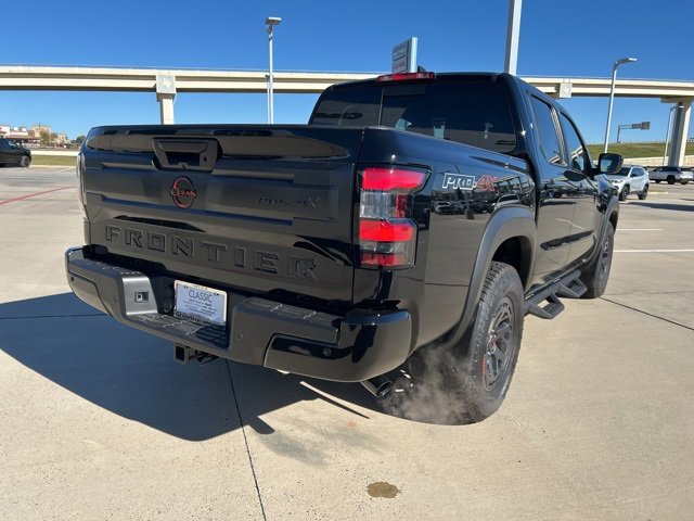 Used 2025 Nissan Frontier PRO-4X w/ Black Accent Package image 10