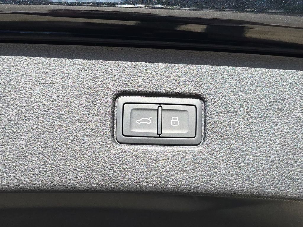 New 2026 Audi Q7 2.0T Premium Plus image 14