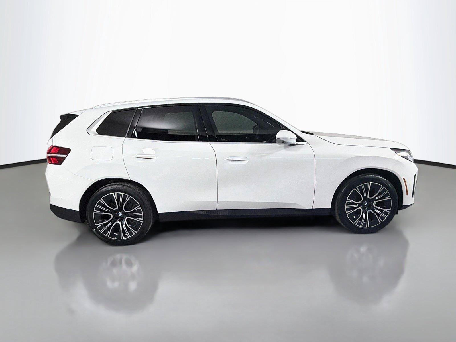 New 2026 BMW X3 xDrive30i w/ Premium Package AWD/4WD image 4