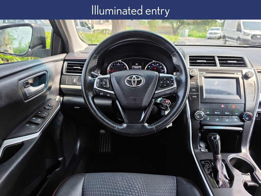 Used 2015 Toyota Camry SE FWD image 10