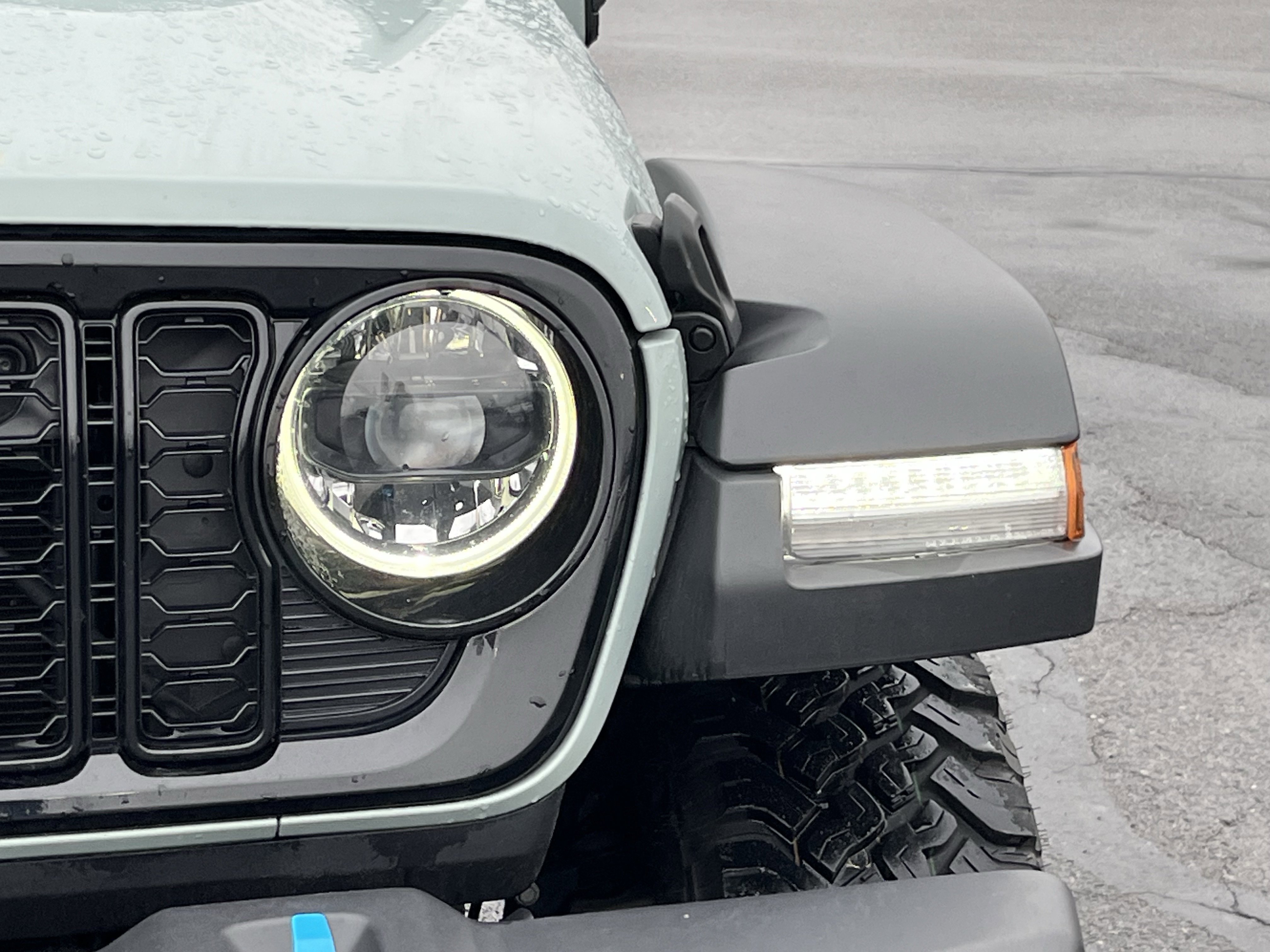 Used 2024 Jeep Wrangler Willys 4xe image 10