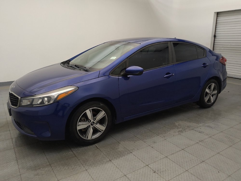 Used 2018 Kia Forte S image 2