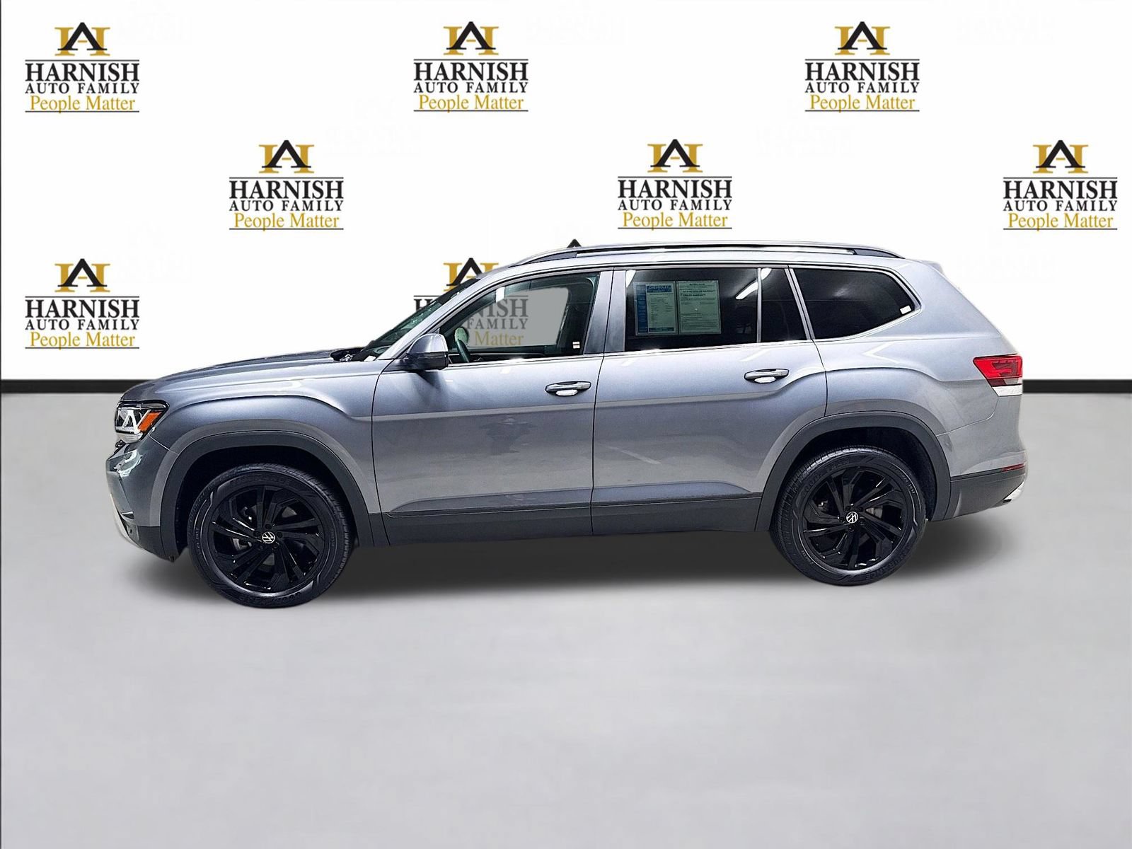 Used 2023 Volkswagen Atlas SE w/ Black Wheel Package AWD/4WD image 10