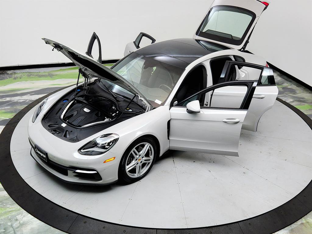 Used 2020 Porsche Panamera 4 image 38