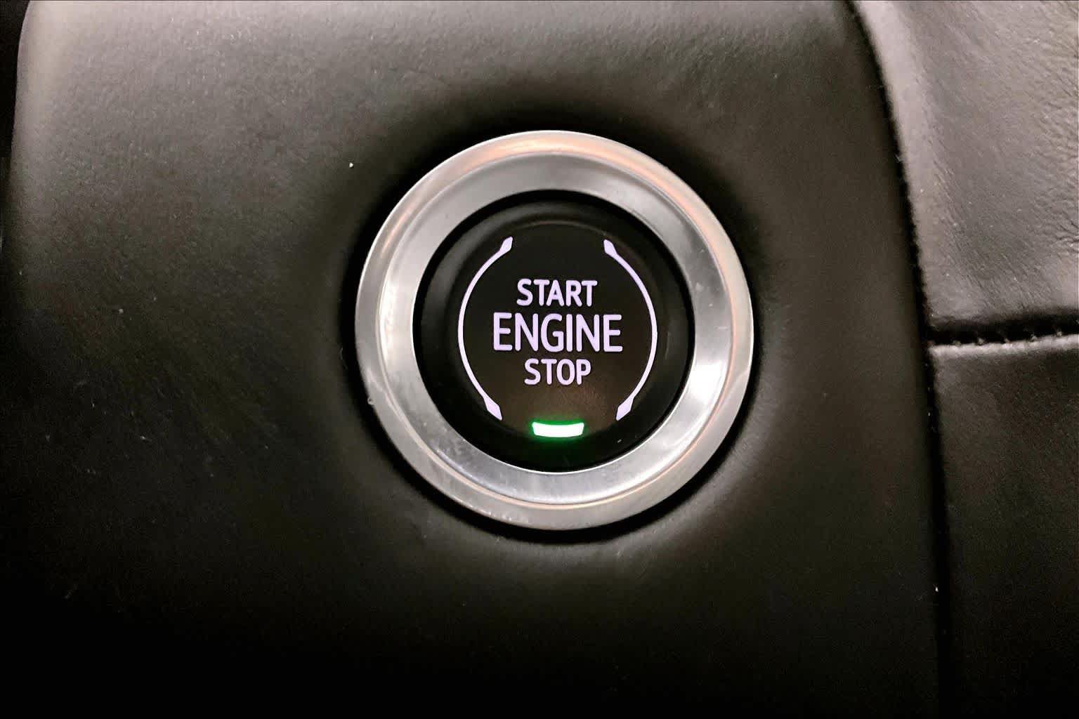 Used 2023 GMC Yukon XL Denali Ultimate AWD/4WD image 34