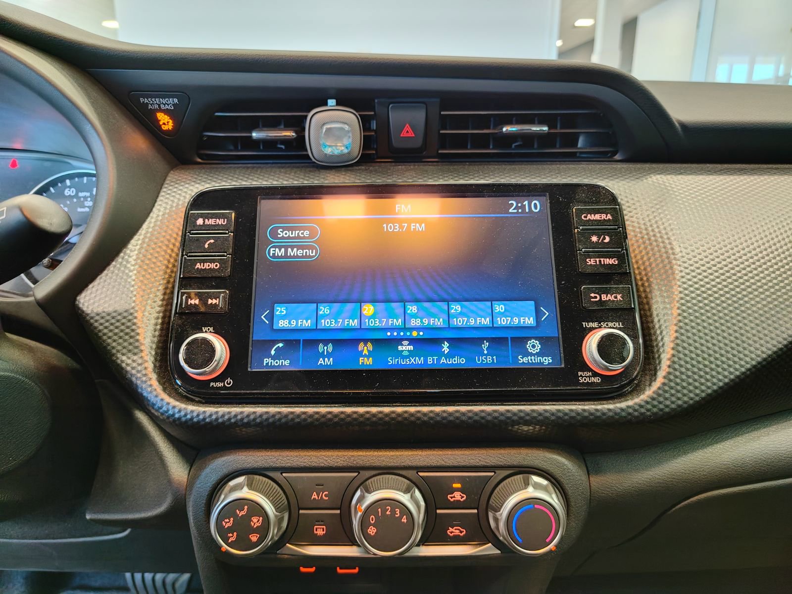 Used 2024 Nissan Kicks SV image 17