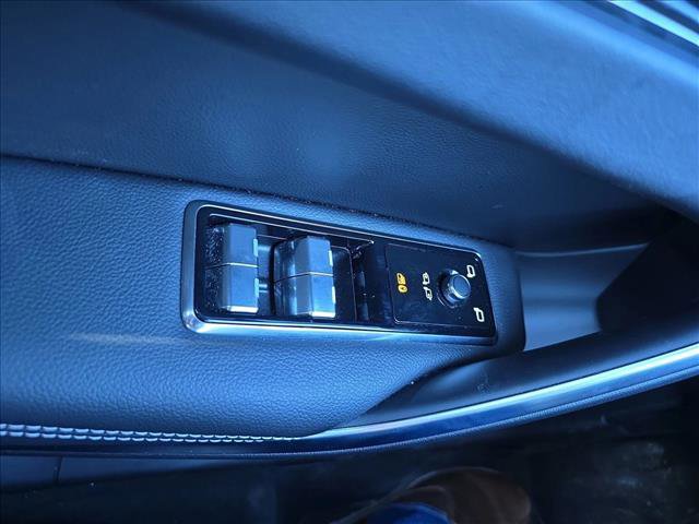 Certified 2025 Jaguar F-PACE R-Dynamic S image 27