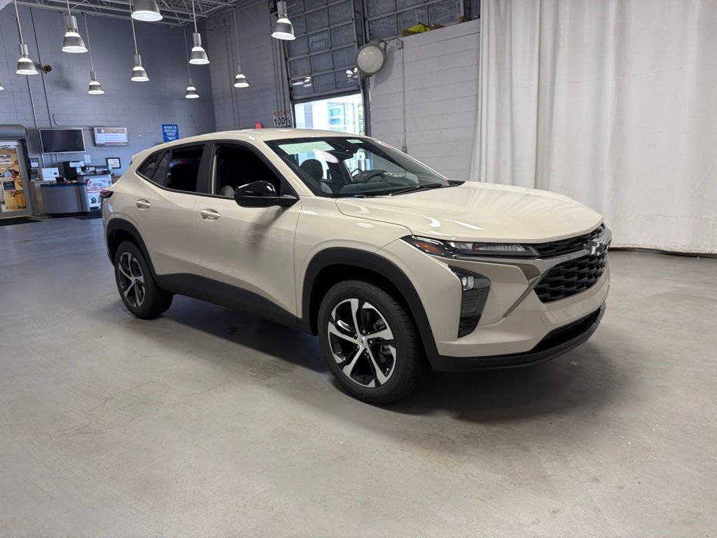 New 2026 Chevrolet Trax RS FWD image 3
