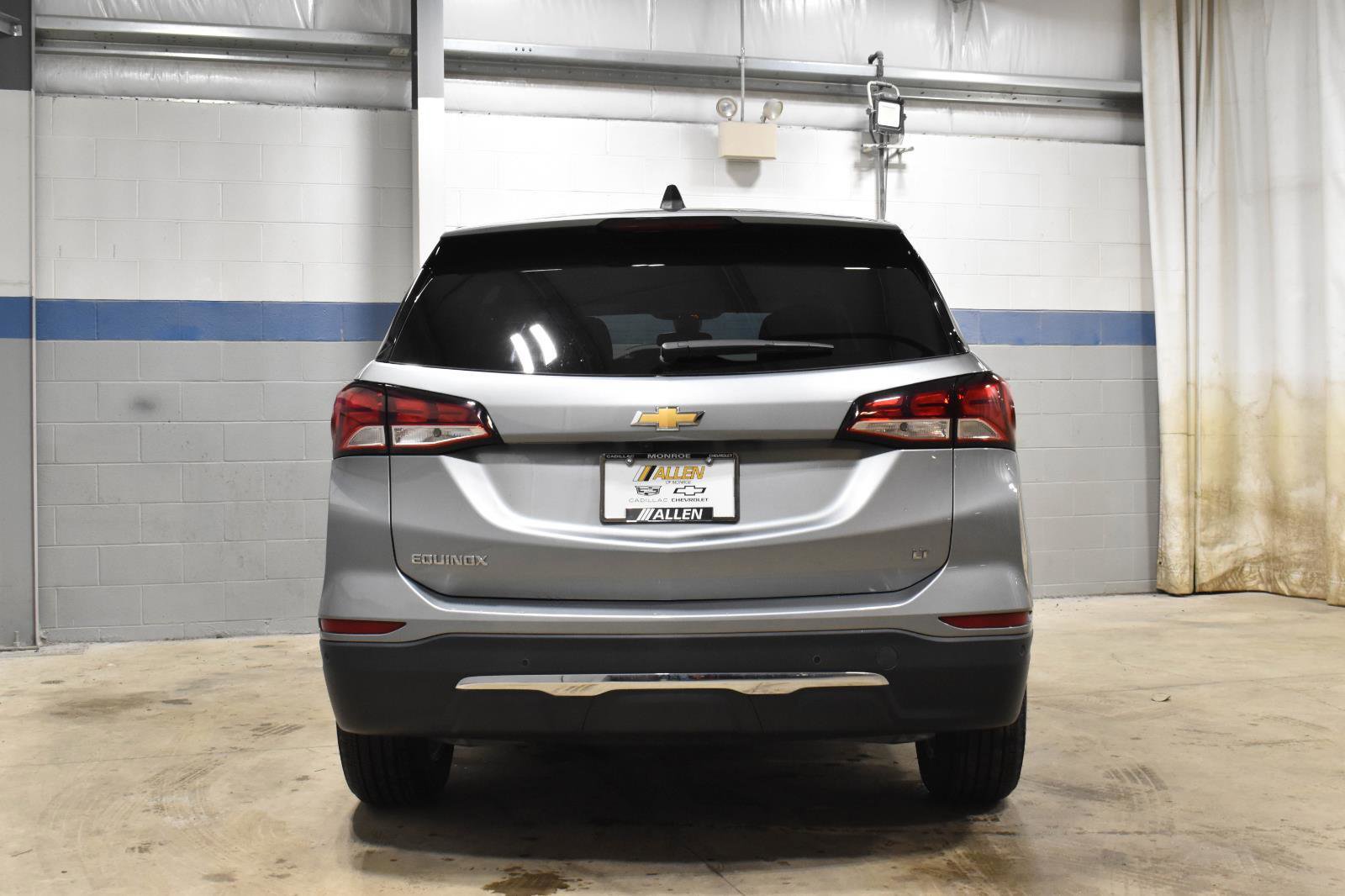 Used 2023 Chevrolet Equinox LT image 24