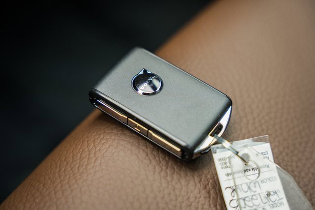 New 2026 Volvo V60 B5 Cross Country Plus w/ Protection Package Premier image 45