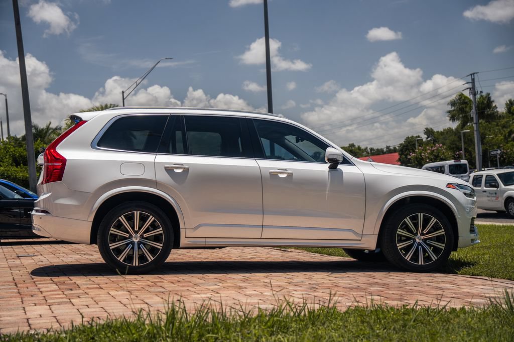 Used 2023 Volvo XC90 B5 Core w/ Protection Package Premier AWD/4WD image 6