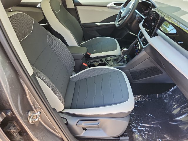 New 2026 Volkswagen Taos SE AWD/4WD image 12