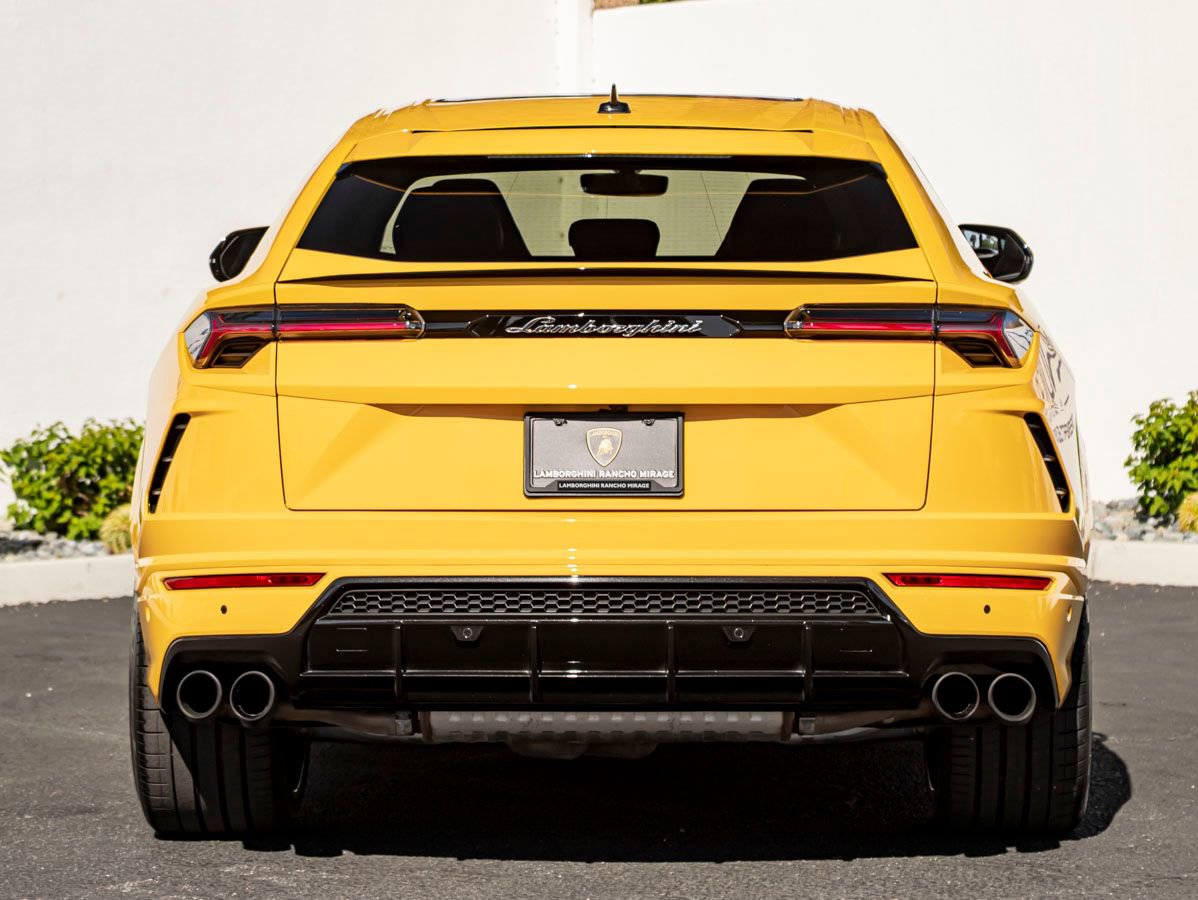 Used 2021 Lamborghini Urus AWD/4WD image 8