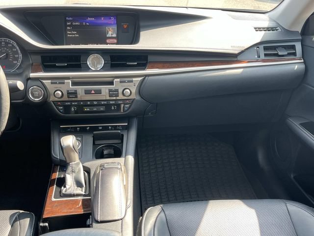 Used 2017 Lexus ES 350 w/ Luxury Package FWD image 14