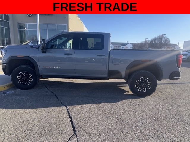 Used 2024 GMC Sierra 2500 AT4X image 3
