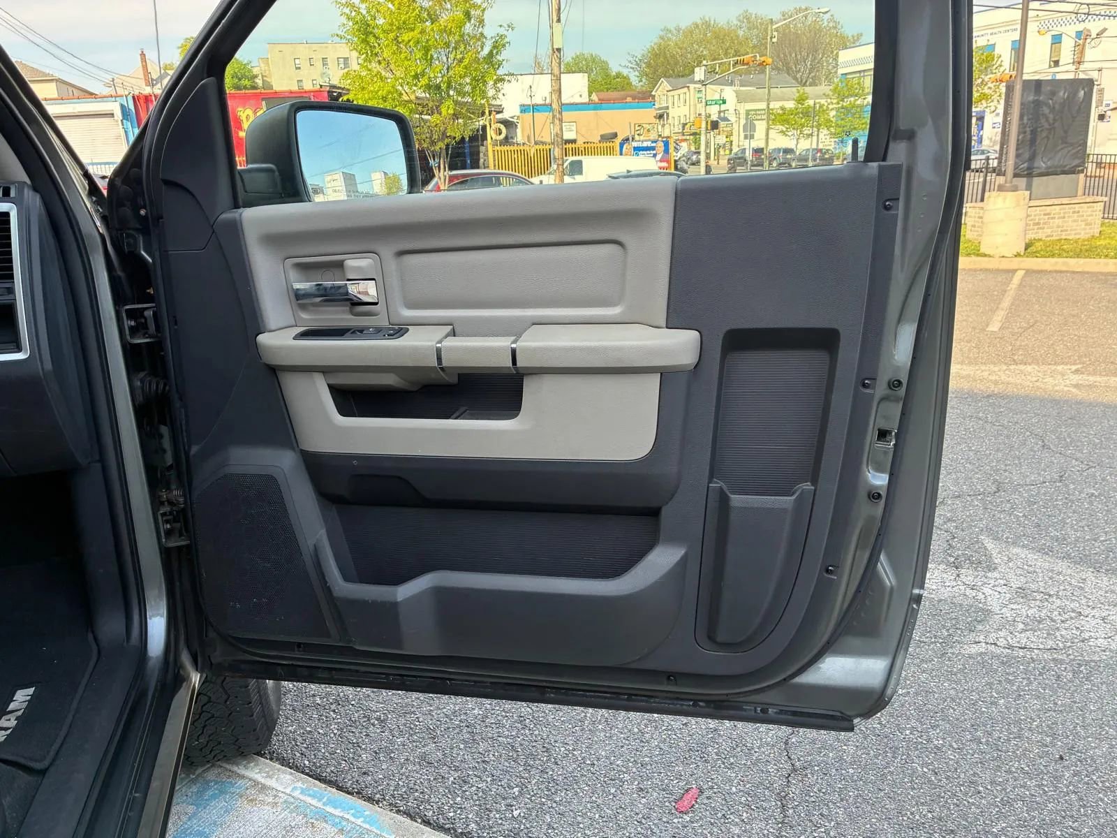 Used 2011 RAM 2500 SLT w/ Popular Equipment Group AWD/4WD image 15