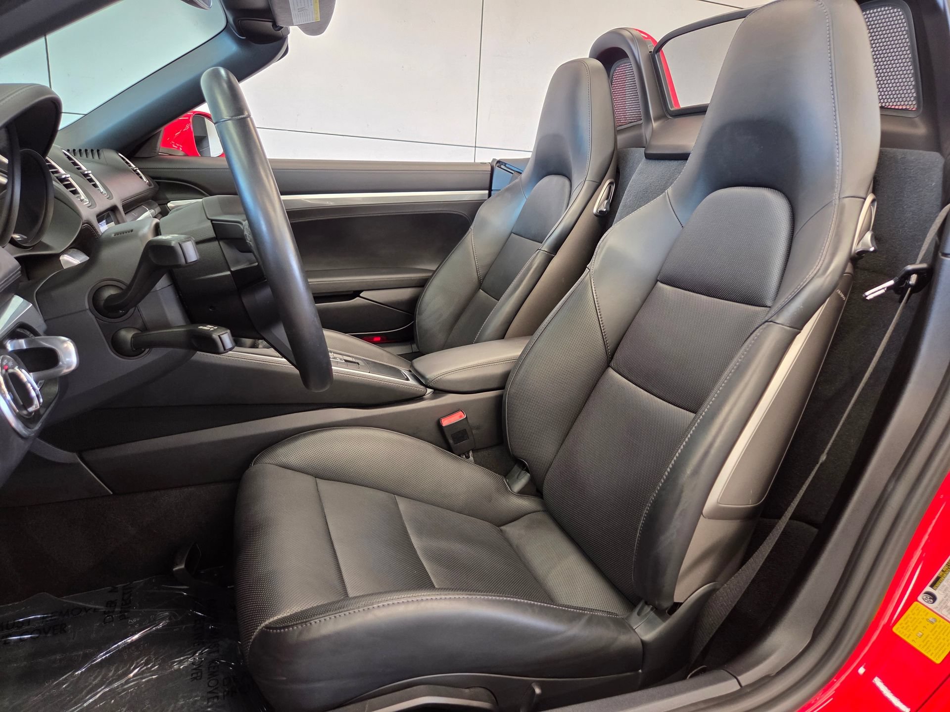 Certified 2024 Porsche 718 Boxster RWD image 5