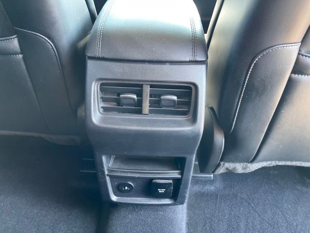 Used 2023 Ford Edge SEL w/ Convenience Package image 32