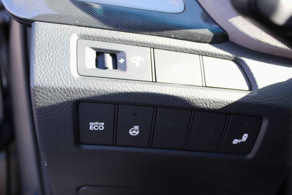 Used 2014 Hyundai Santa Fe Sport w/ Technology Package 04 FWD image 14
