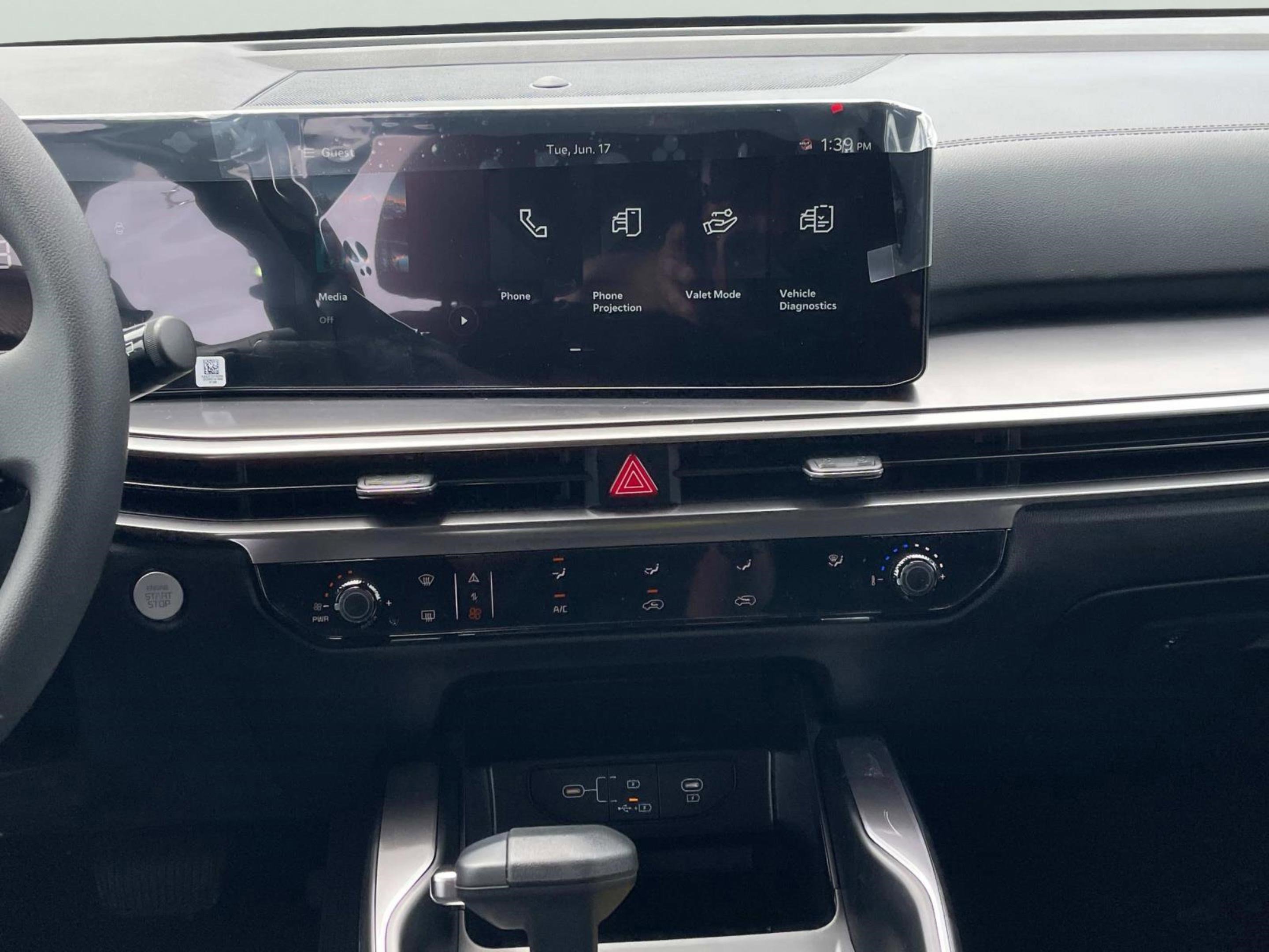 New 2025 Kia Sorento LX image 15