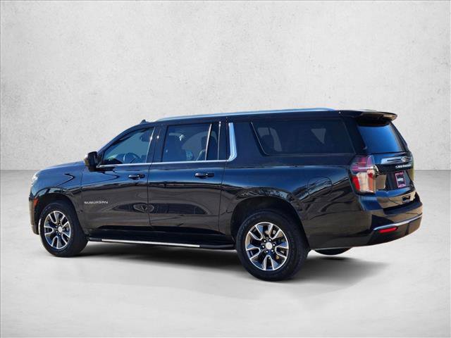 Used 2023 Chevrolet Suburban LT image 7