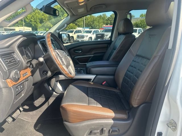 Used 2017 Nissan Titan Platinum Reserve RWD image 12