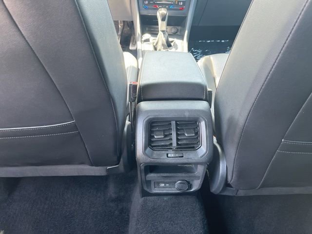 Used 2024 Volkswagen Tiguan SE R-Line image 15