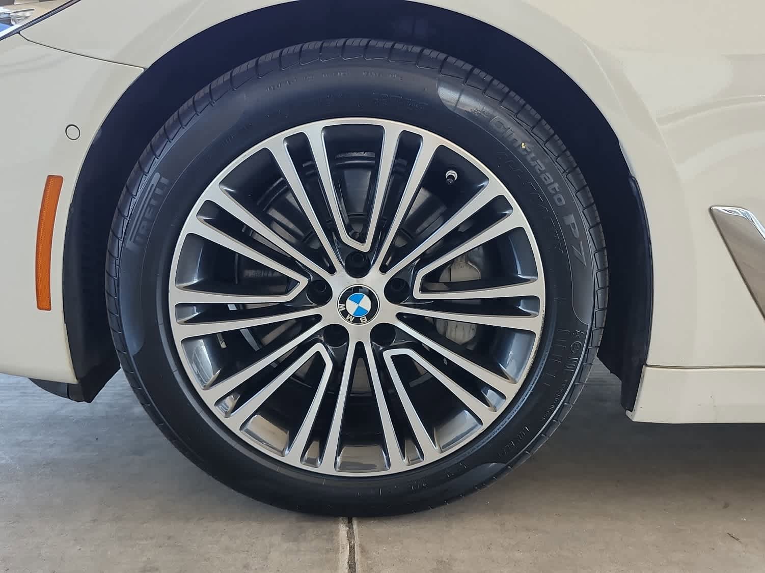 Used 2017 BMW 530i RWD image 7