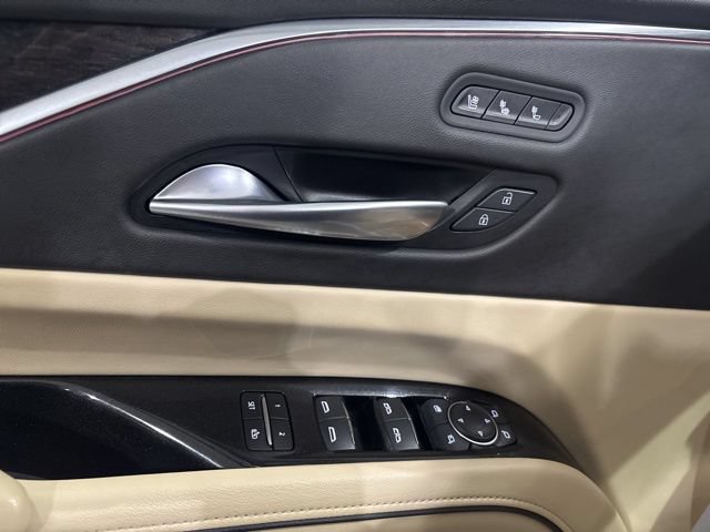 Certified 2023 Cadillac Escalade ESV Premium Luxury w/ Performance Package AWD/4WD image 16