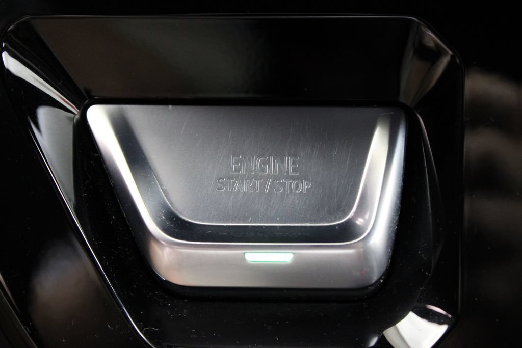 Used 2025 GMC Sierra 1500 AT4 AWD/4WD image 12