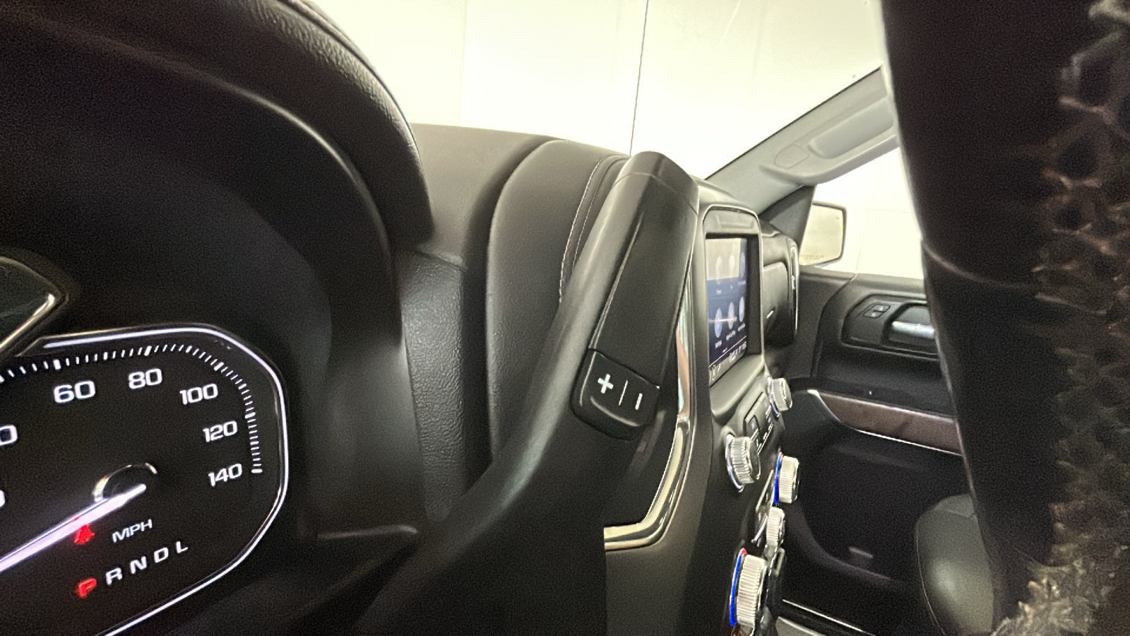 Used 2021 GMC Sierra 1500 Denali AWD/4WD image 25