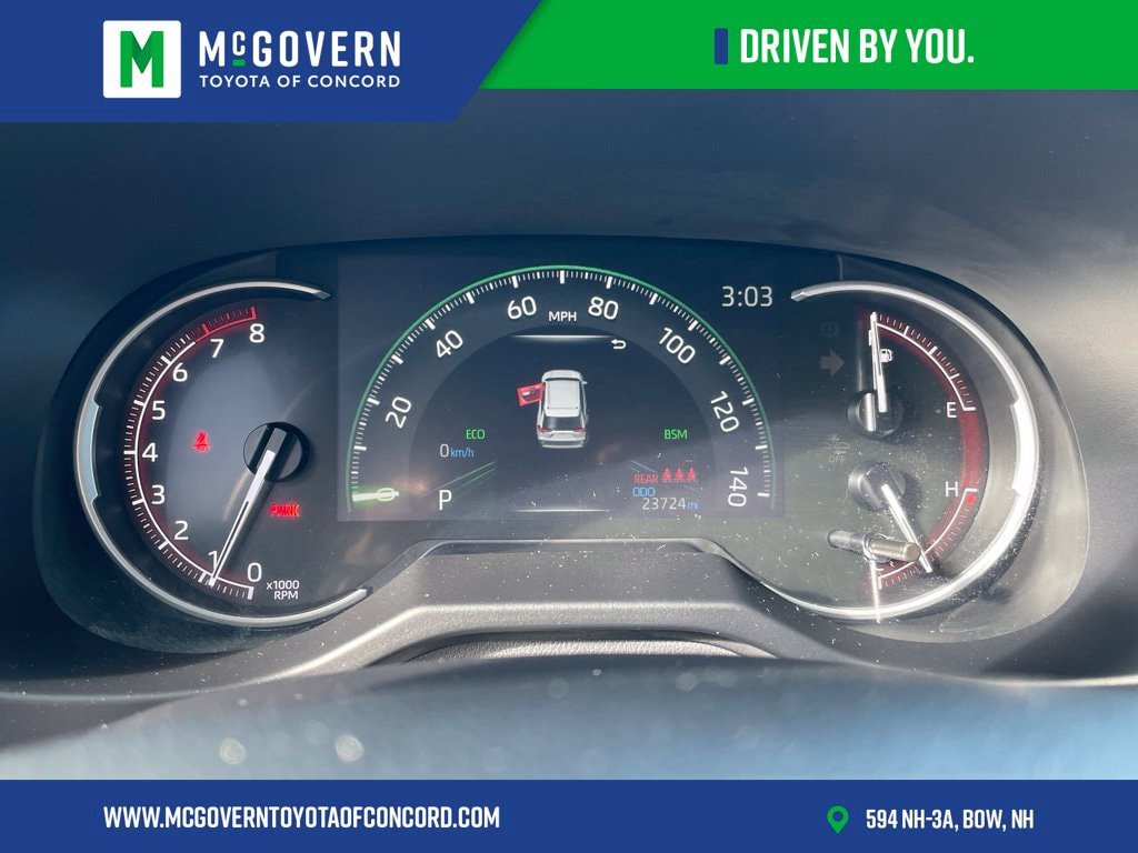 Used 2024 Toyota RAV4 LE AWD/4WD image 31