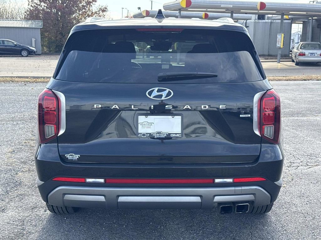 Used 2023 Hyundai Palisade Limited image 6