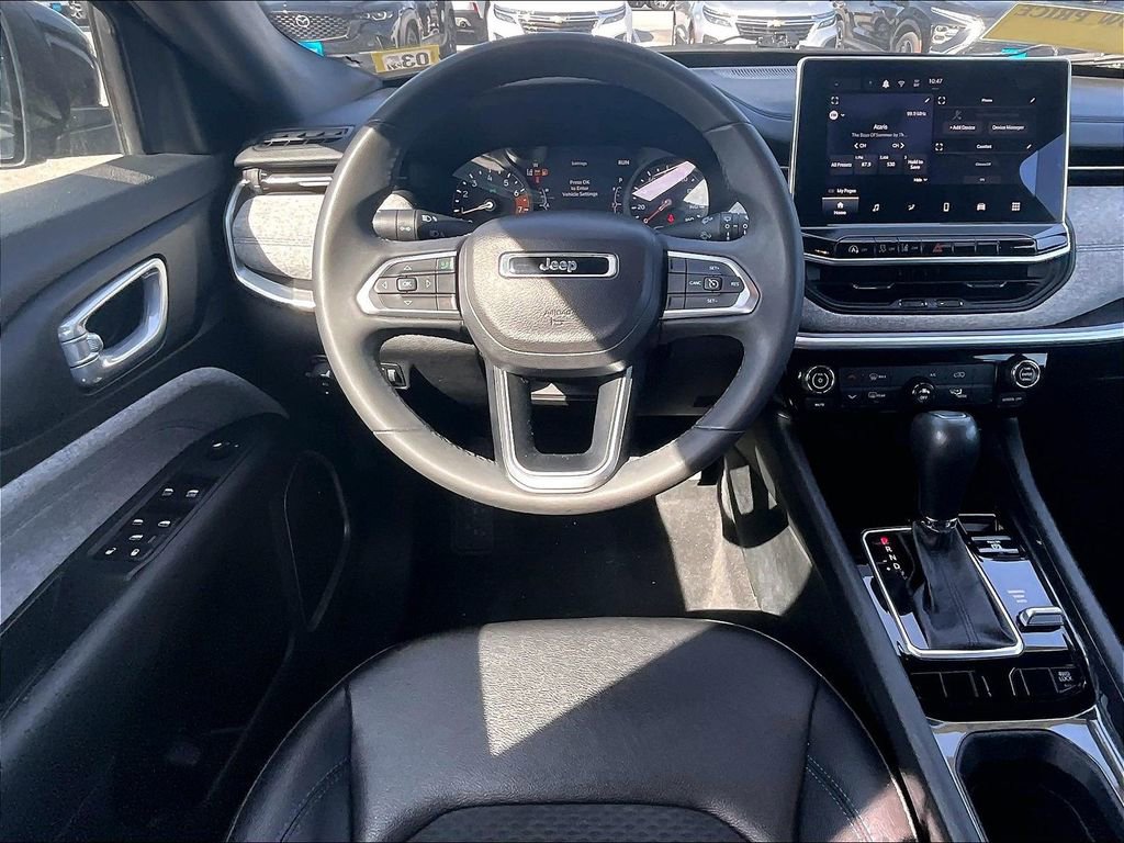 Used 2024 Jeep Compass Latitude image 17