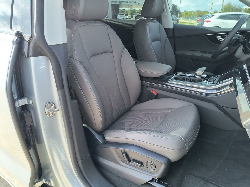 New 2025 Audi Q8 Premium Plus image 13