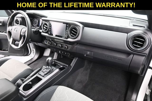 Used 2022 Toyota Tacoma TRD Sport AWD/4WD image 43