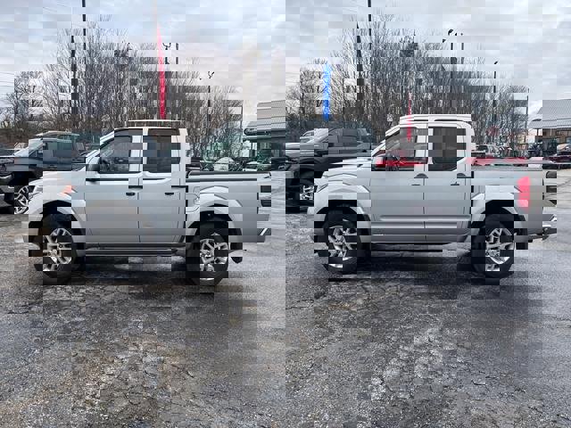 Used 2018 Nissan Frontier SV AWD/4WD image 4