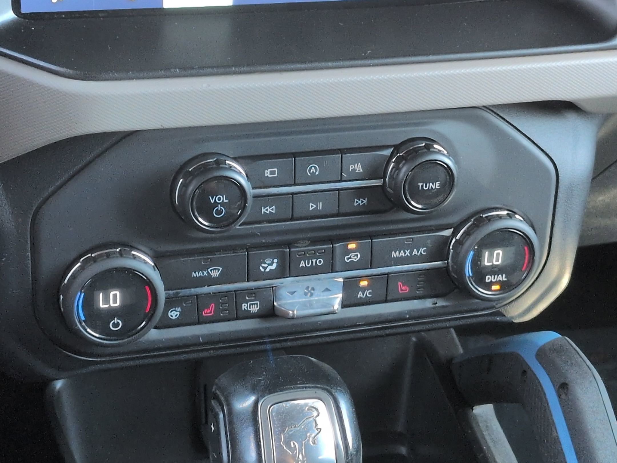 Used 2023 Ford Bronco Wildtrak AWD/4WD image 26