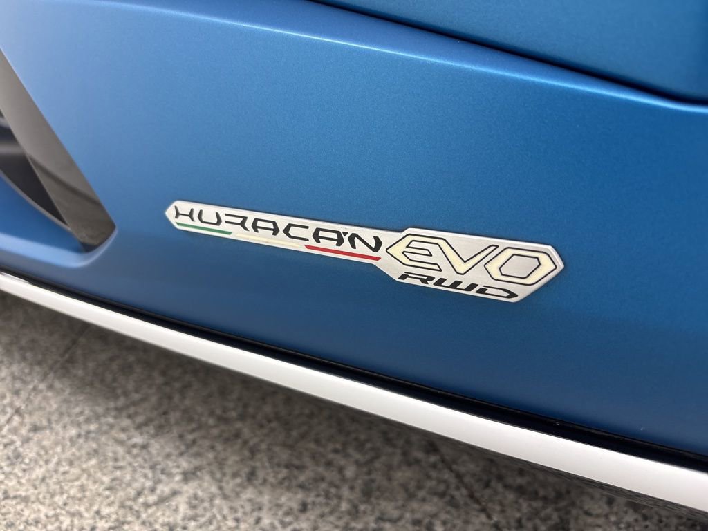Used 2020 Lamborghini Huracan EVO image 47