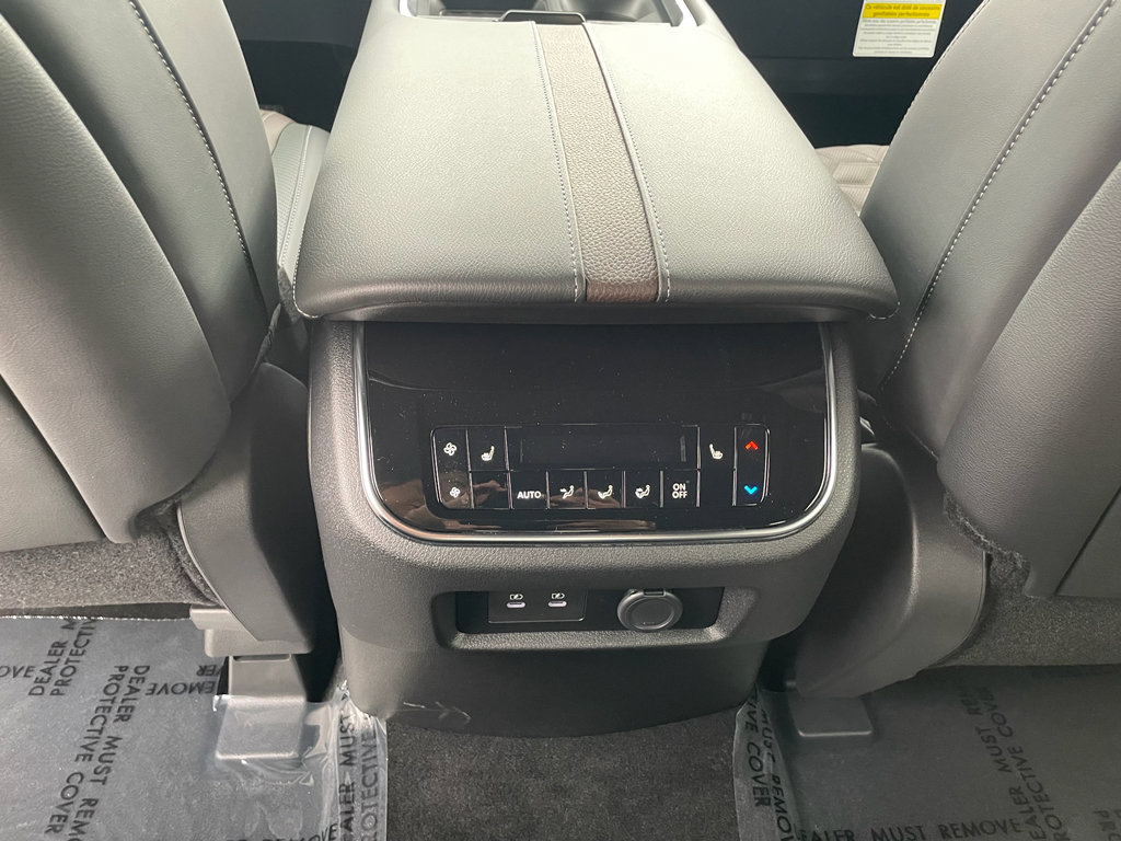 New 2026 Nissan Armada Platinum w/ Convenience Package AWD/4WD image 22