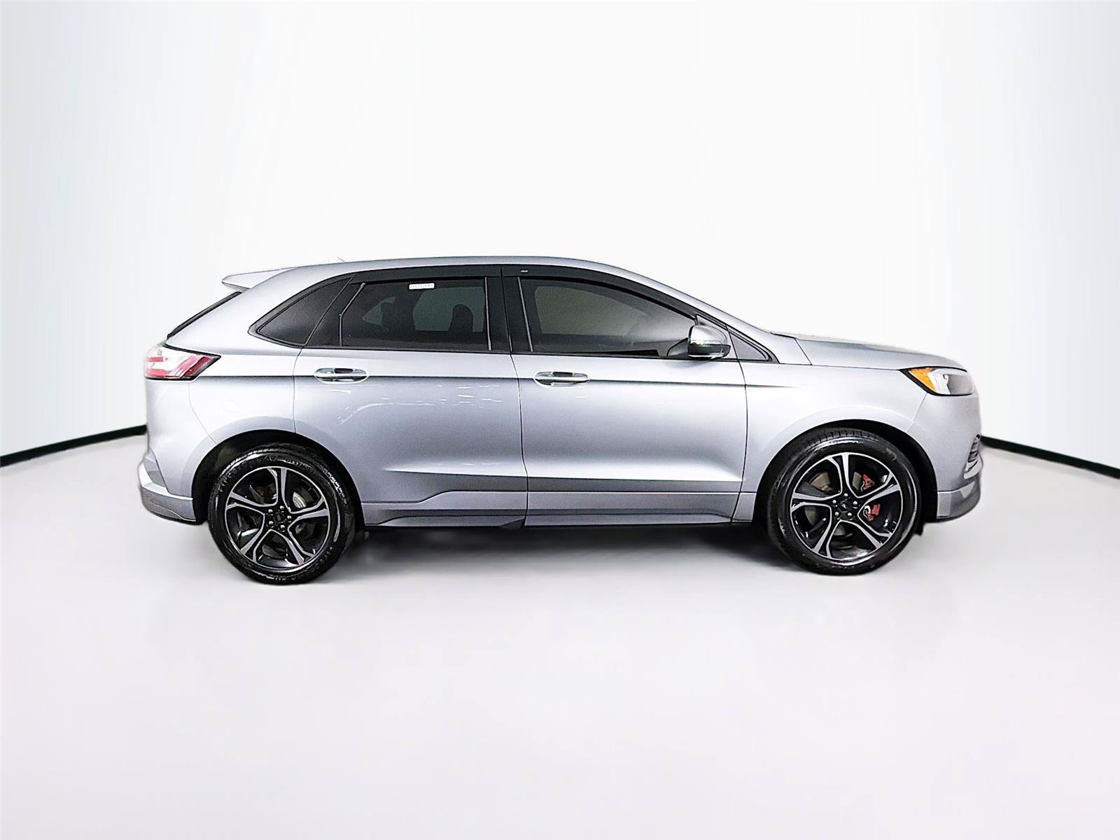 Used 2020 Ford Edge ST w/ Cold Weather Package AWD/4WD image 12