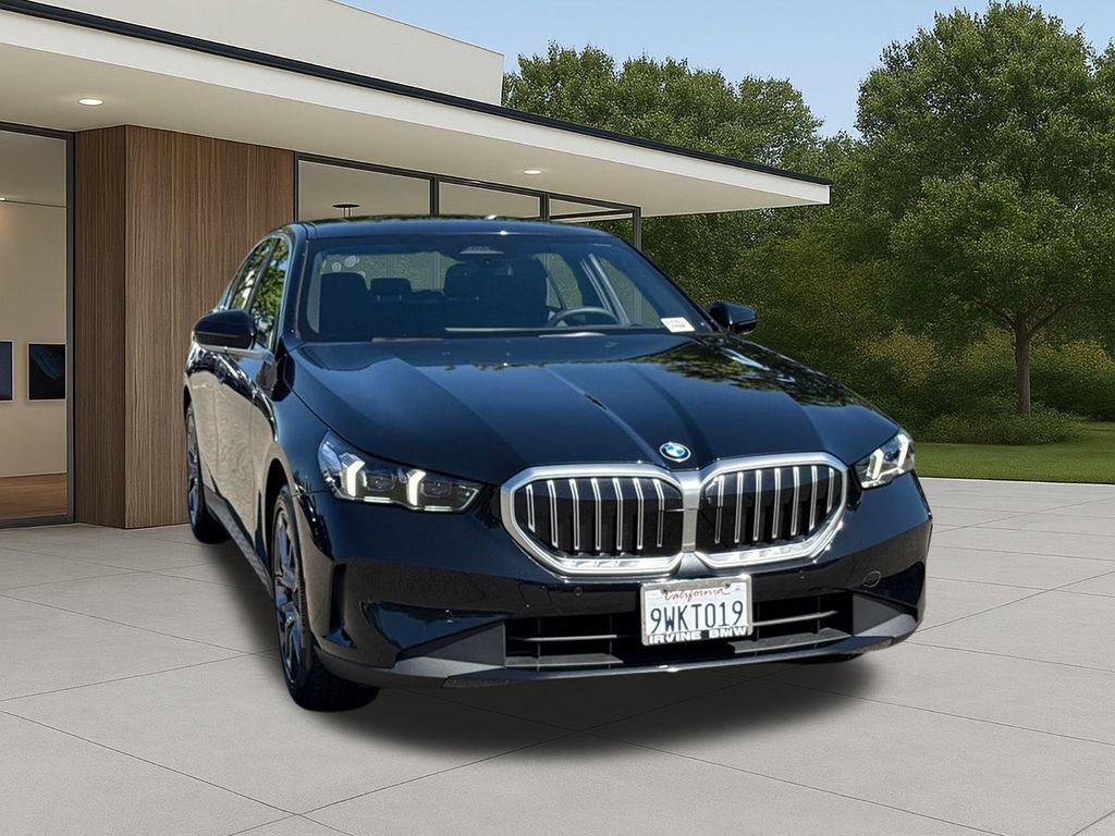 Used 2026 BMW 530i w/ Premium Package RWD image 5
