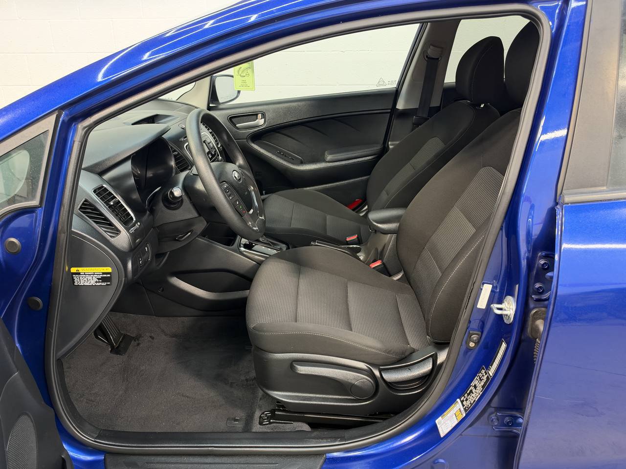 Used 2017 Kia Forte LX FWD image 14