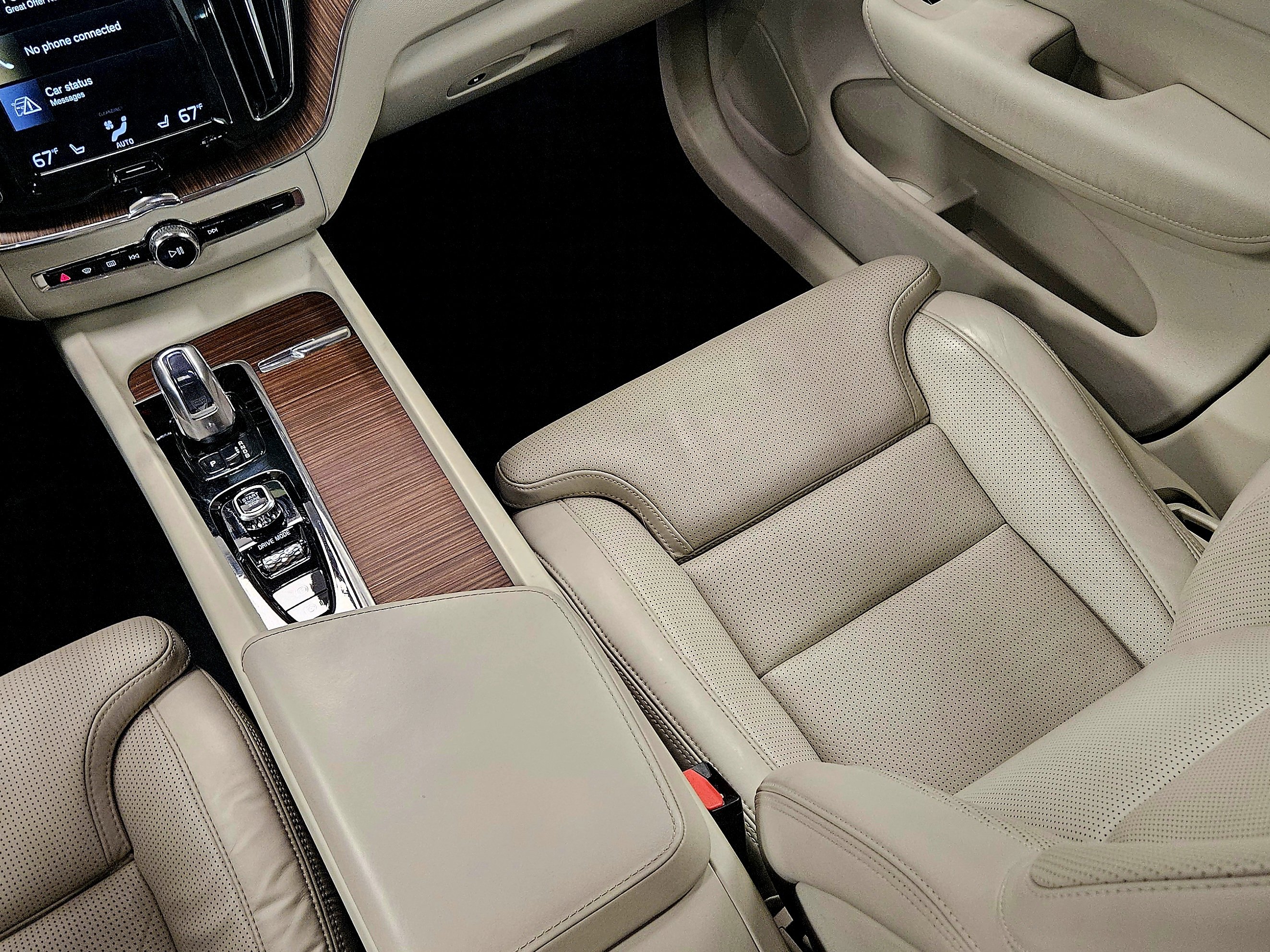 Used 2019 Volvo XC60 T8 Inscription w/ Advanced Package AWD/4WD image 14