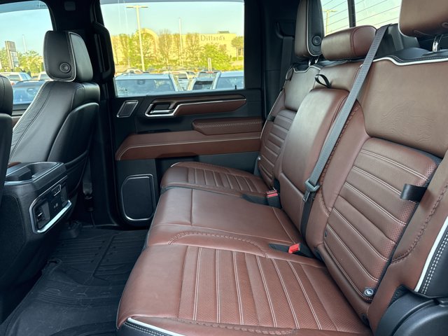 Used 2024 GMC Sierra 2500 Denali Ultimate AWD/4WD image 6